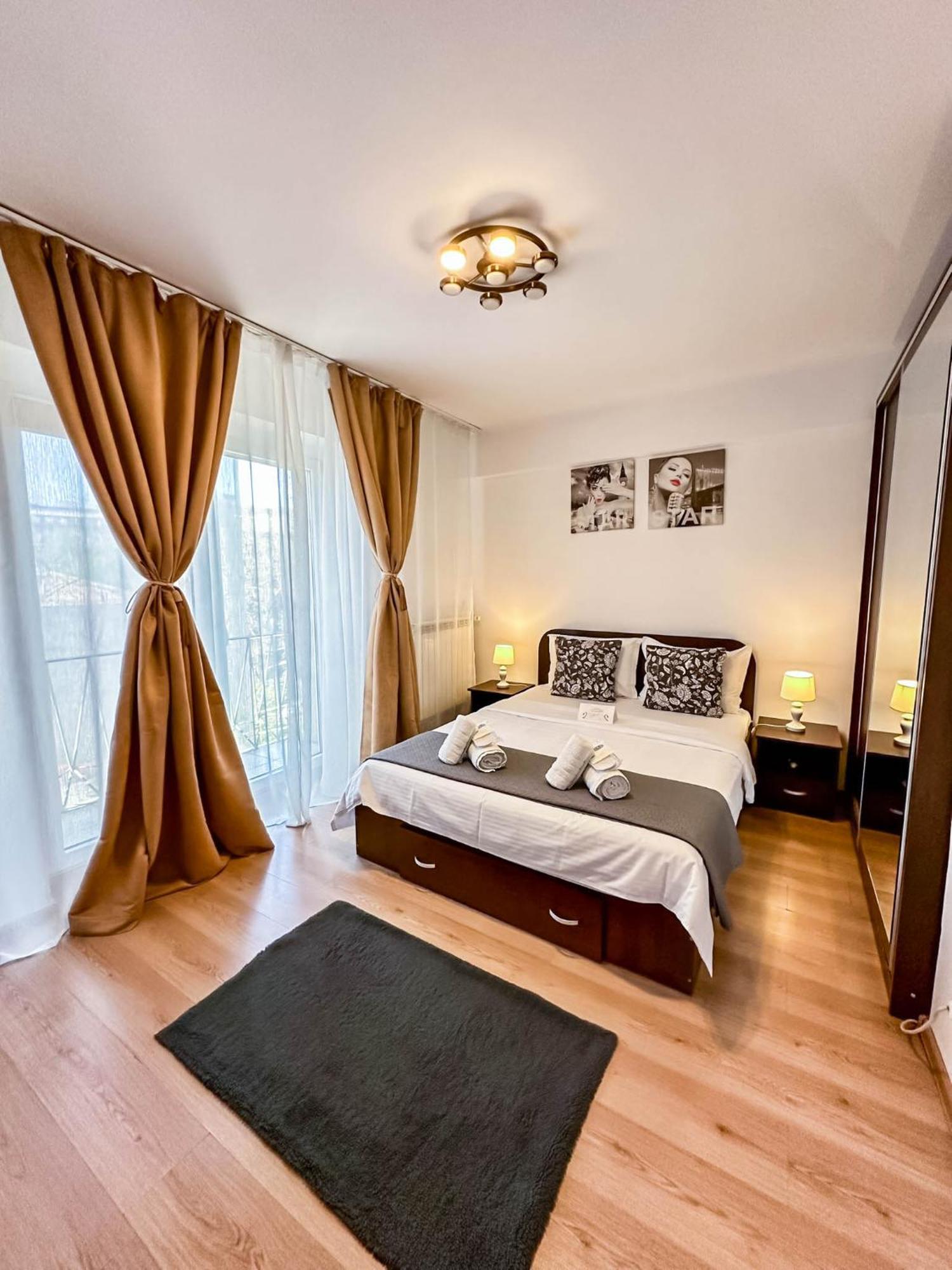 Sunrise Apartments City Center Boekarest Buitenkant foto