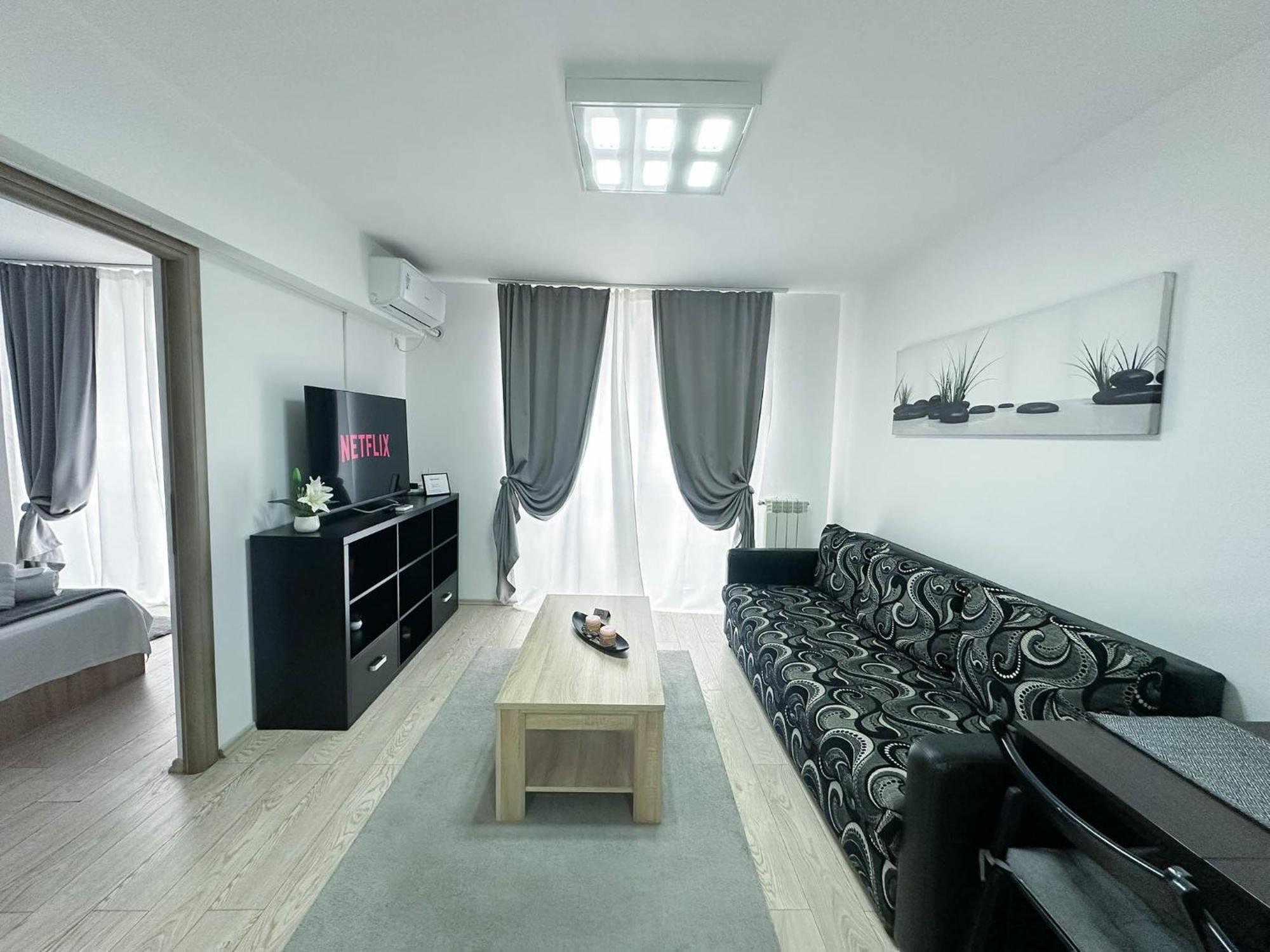 Sunrise Apartments City Center Boekarest Buitenkant foto