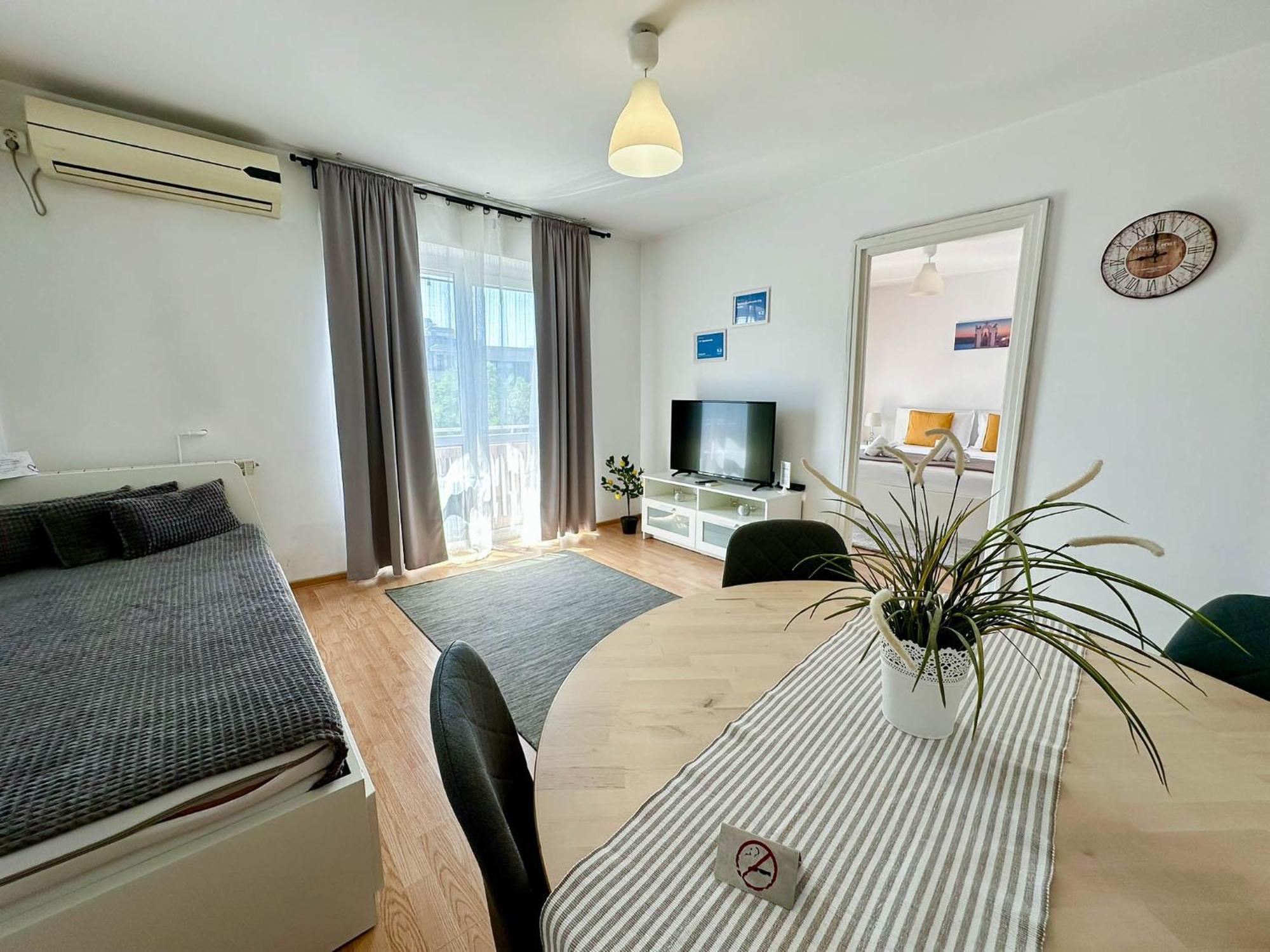 Sunrise Apartments City Center Boekarest Buitenkant foto