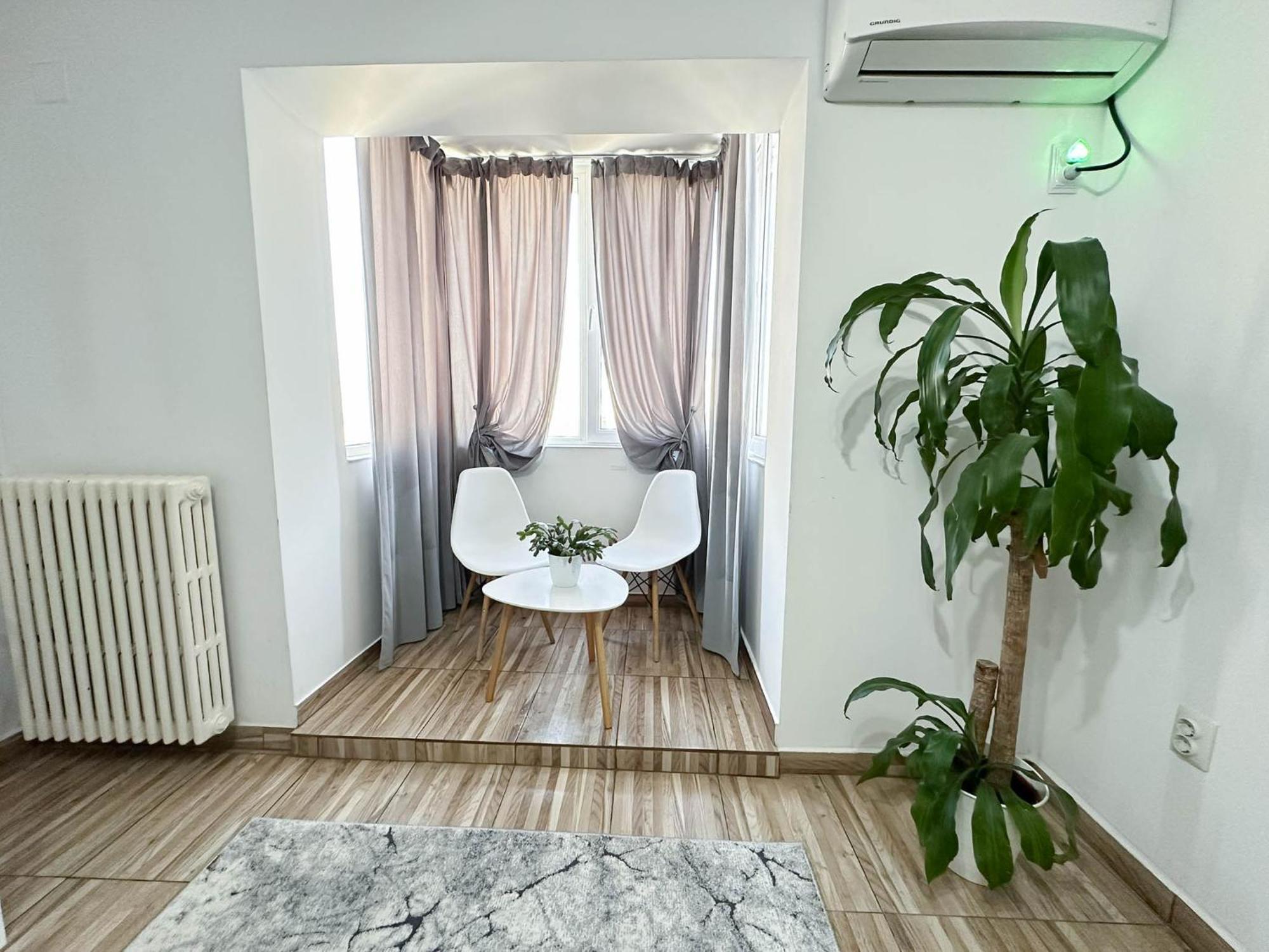 Sunrise Apartments City Center Boekarest Buitenkant foto