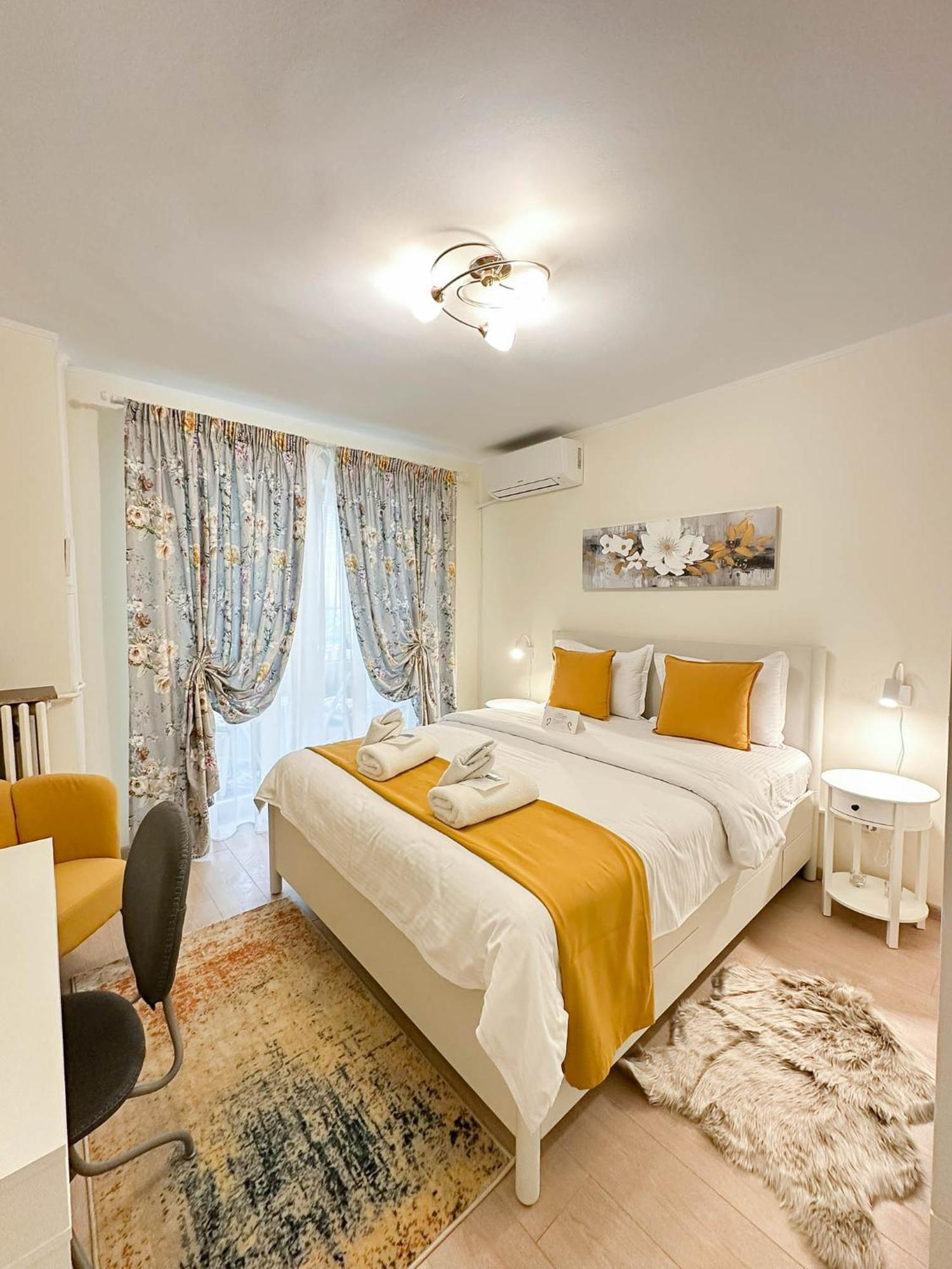 Sunrise Apartments City Center Boekarest Buitenkant foto